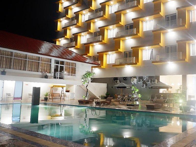 Vega Prime Hotel & Convention Соронг Екстериор снимка