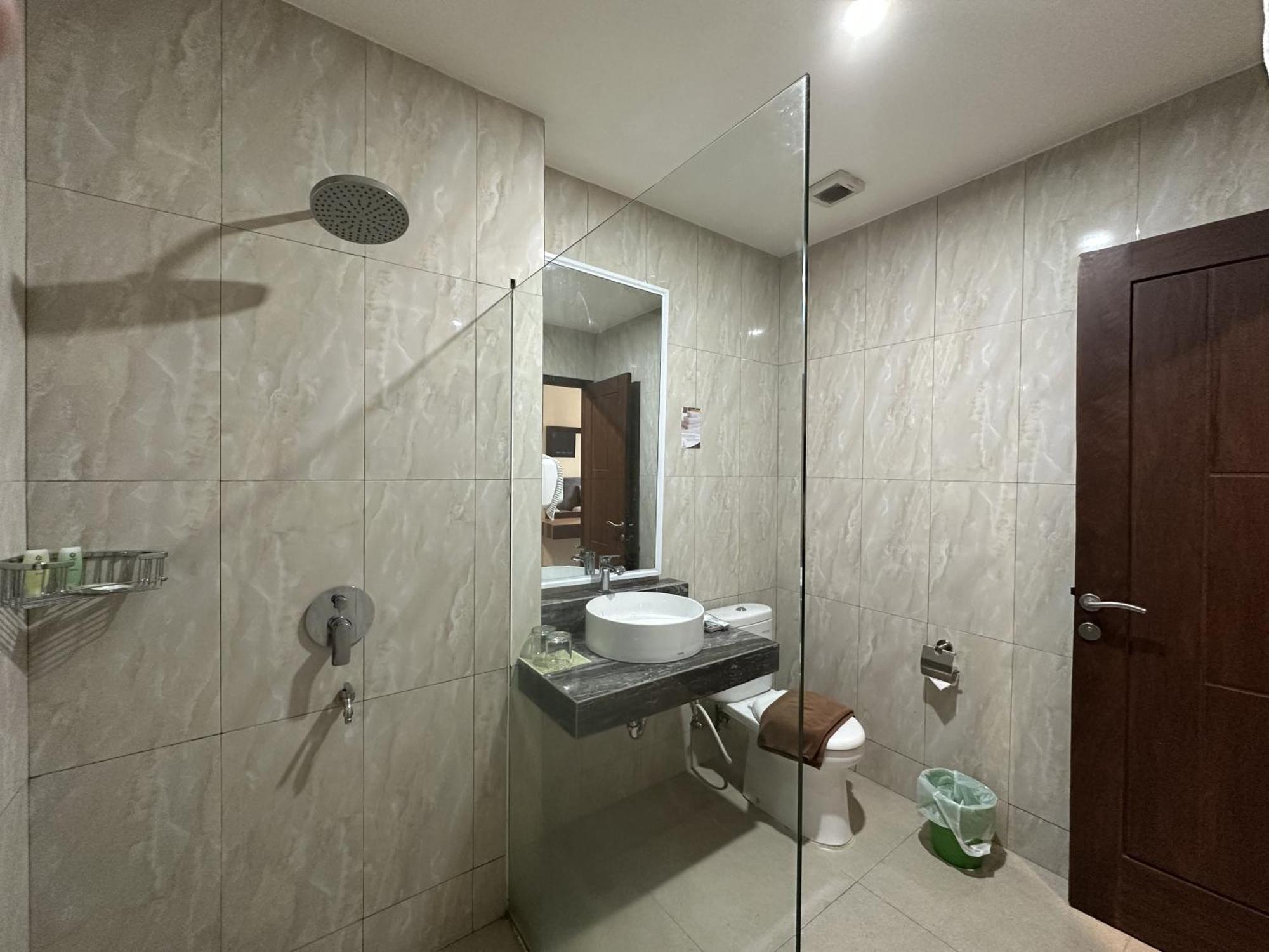 Vega Prime Hotel & Convention Соронг Екстериор снимка
